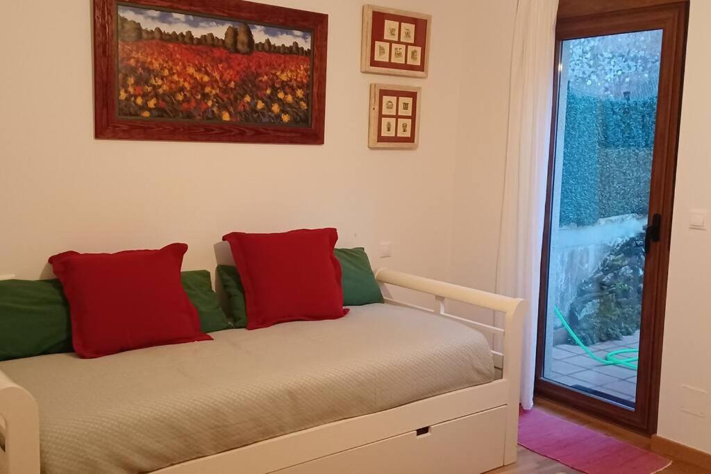 Piso Con Preciosas Vistas, Patio Privado Y Amplio Garaje Appartement Puentedeume