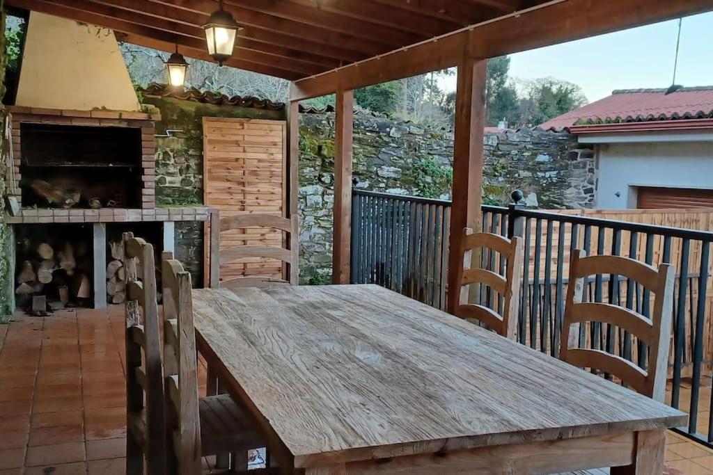 Piso Con Preciosas Vistas, Patio Privado Y Amplio Garaje Appartement Puentedeume